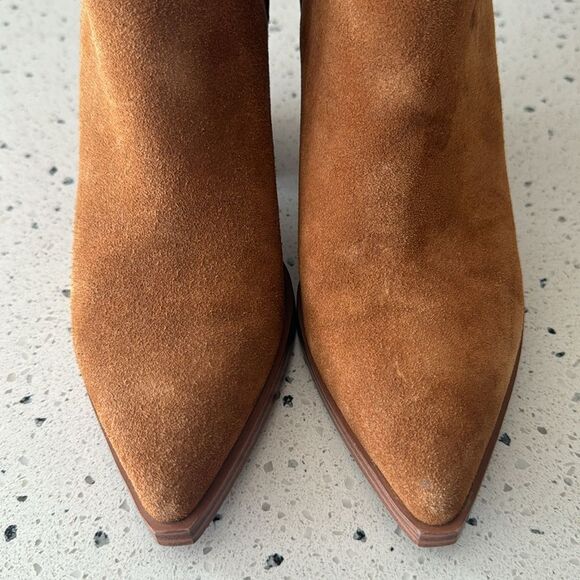 MARC FISHER GADRI Tan Suede Leather Ankle Booties Pointed Toe Pull On Size 7.5M - Picture 11 of 16
